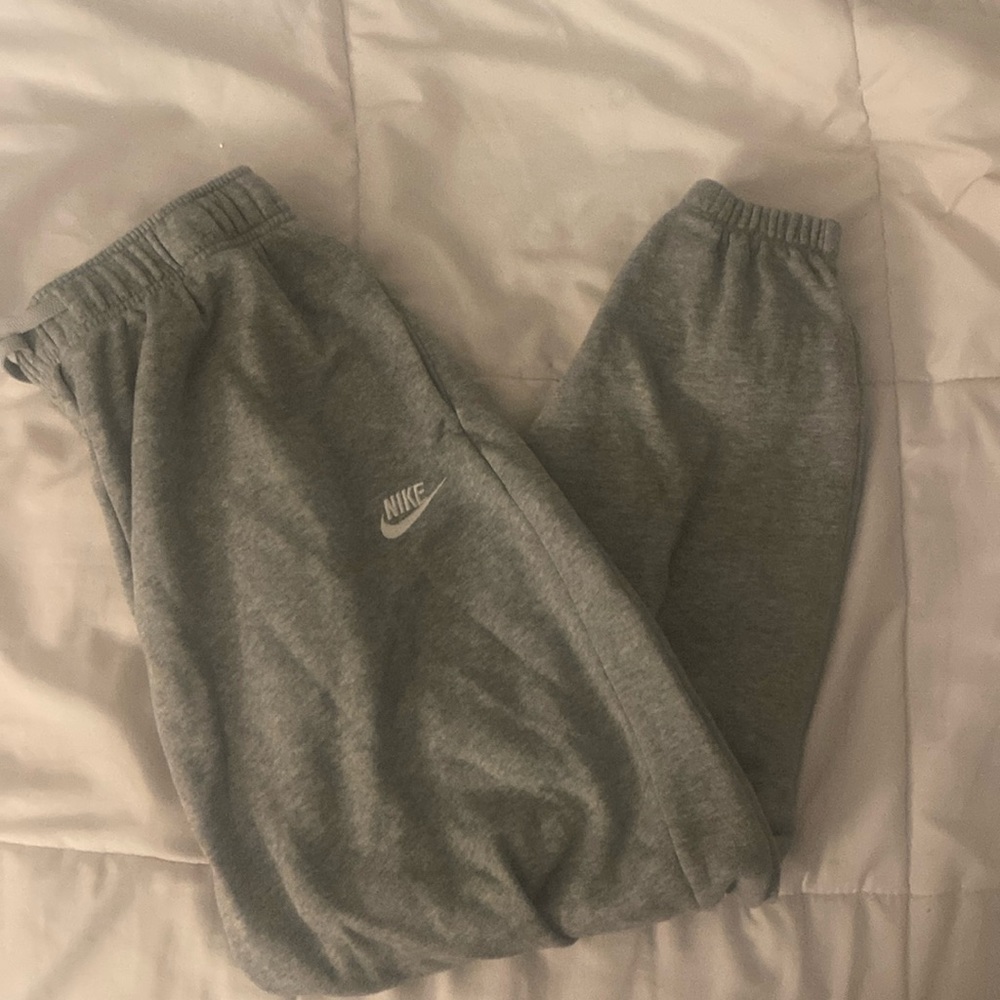 Nike grey sweatpants